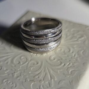 Elegant 925 stamped Silver Women's dome Ring